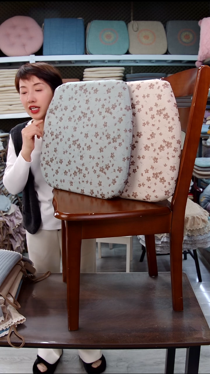 布碎花记忆棉：米色2个+绿色2个