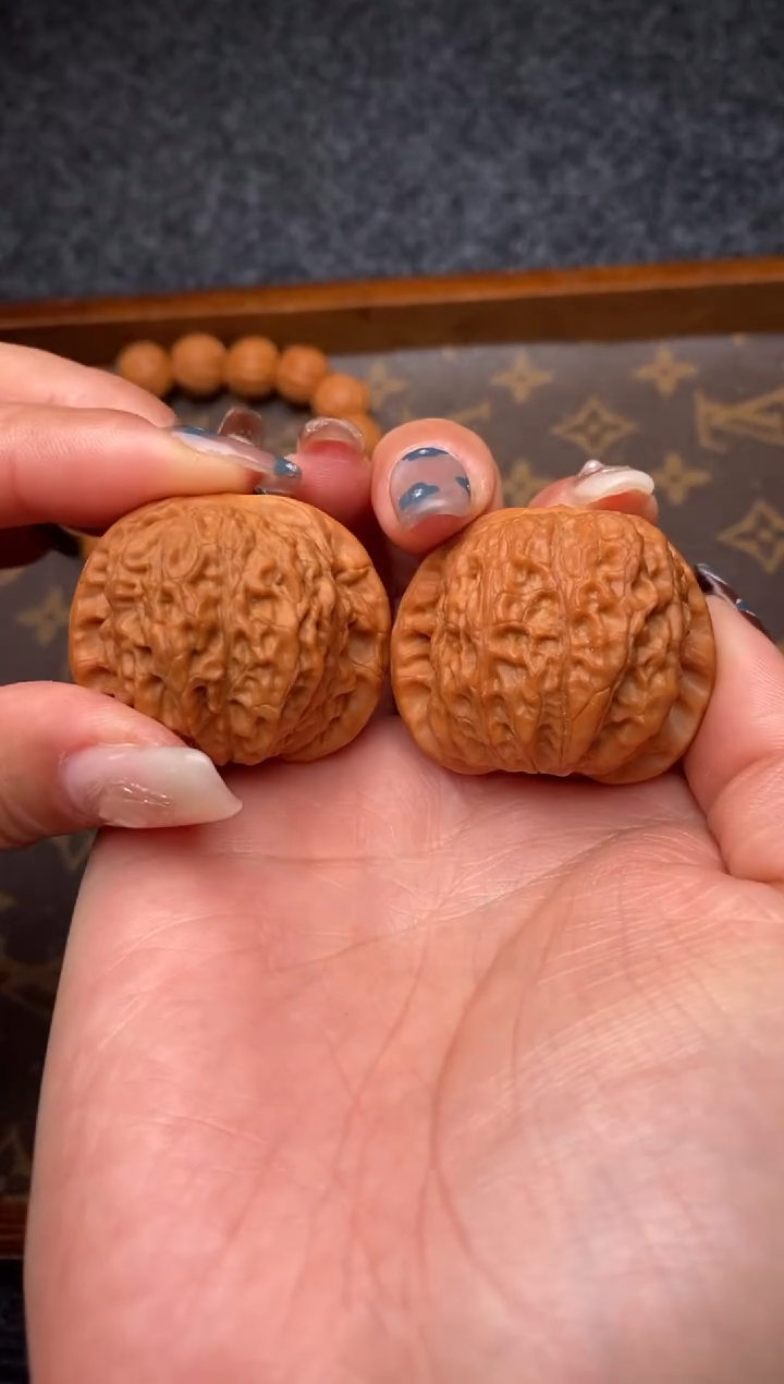 把件文玩核桃B43号38尺血麒麟