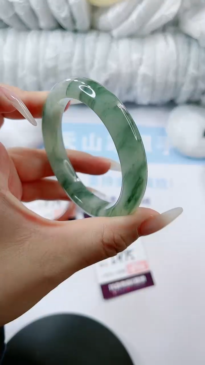 【闪购商品】石英质玉手镯未镶嵌多样性发货L475