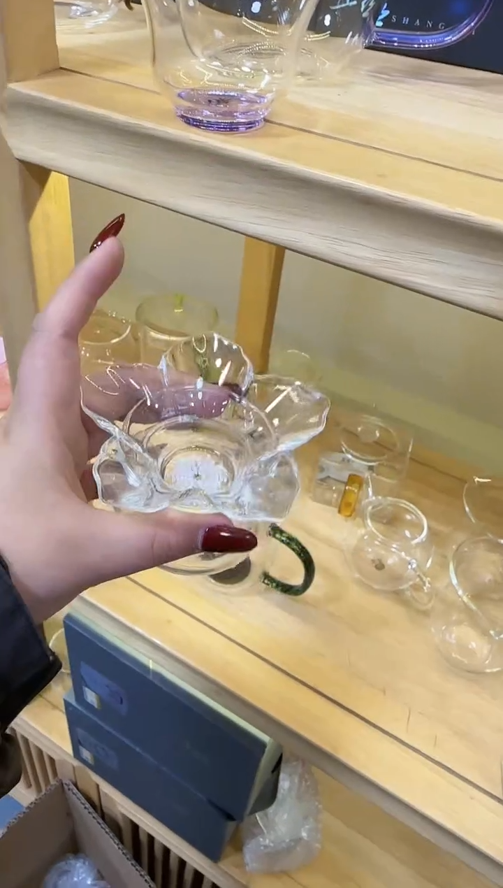 【闪购商品】白色桃夭茶漏激光