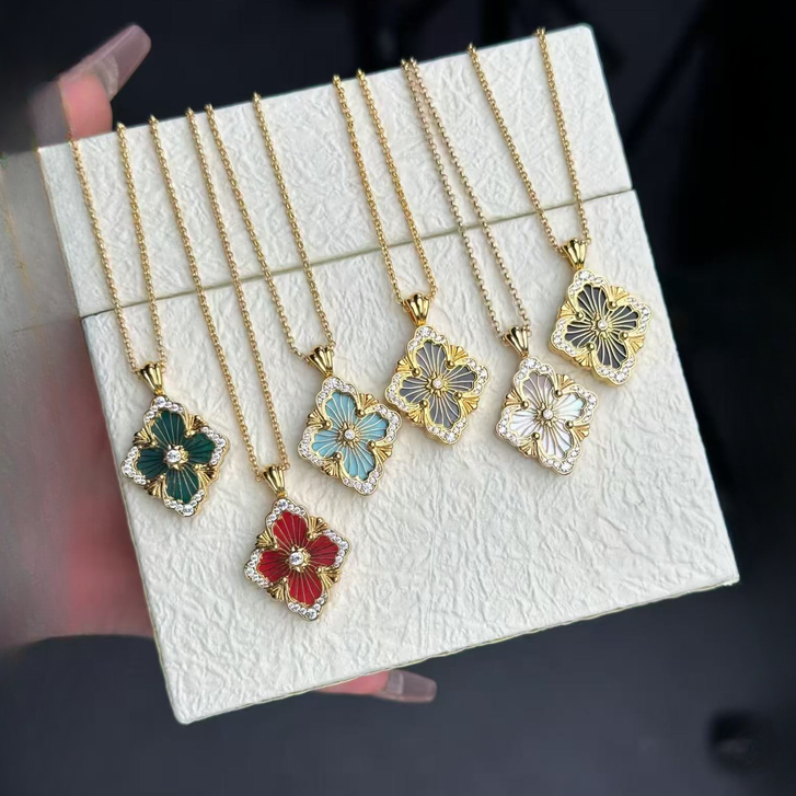 18K金钻石布布四叶草项链 CZ (定制品质48小时鉴赏期）