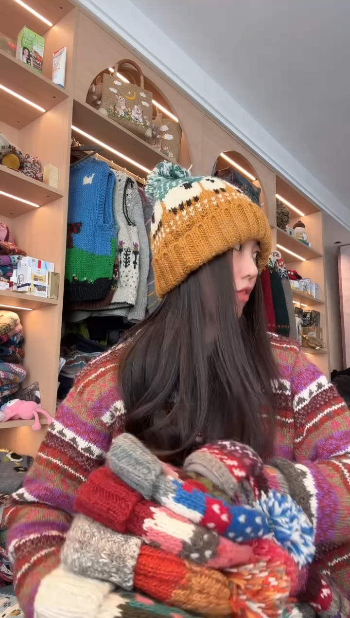 羊毛黄色小羊翻边帽