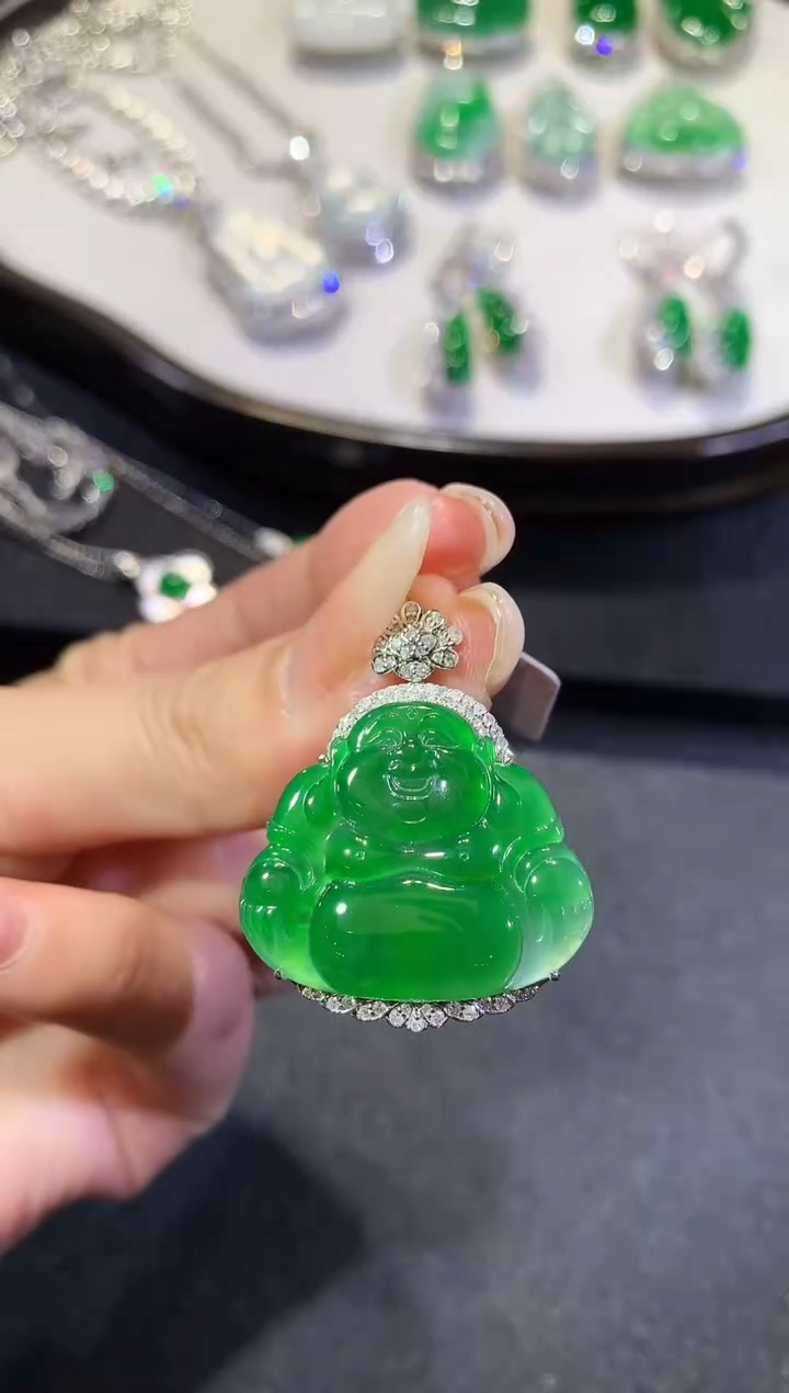 【闪购商品】翡翠吊坠(不含链)18K金镶嵌31-佛公