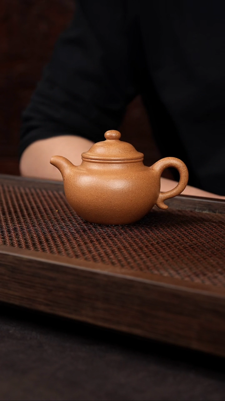 【闪购商品】紫砂茶壶老降坡大亨莲子