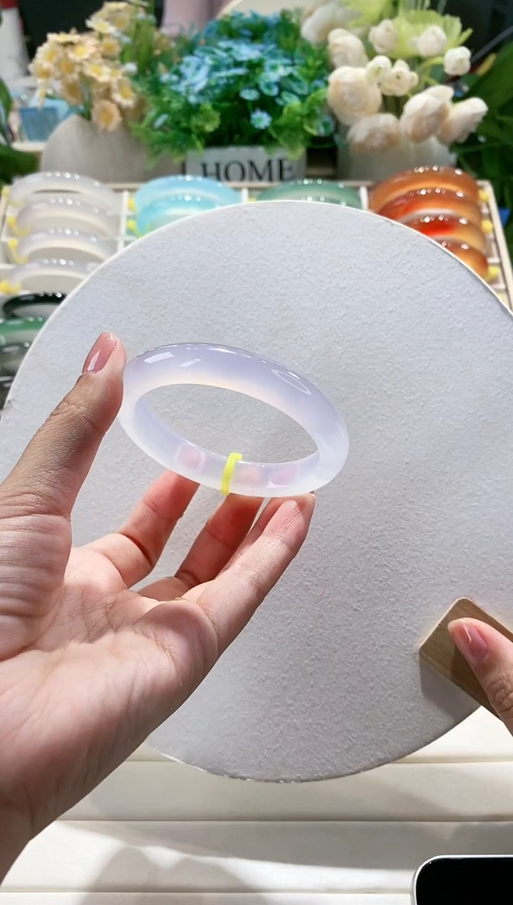 玛瑙/玉髓手镯未镶嵌147-55.1