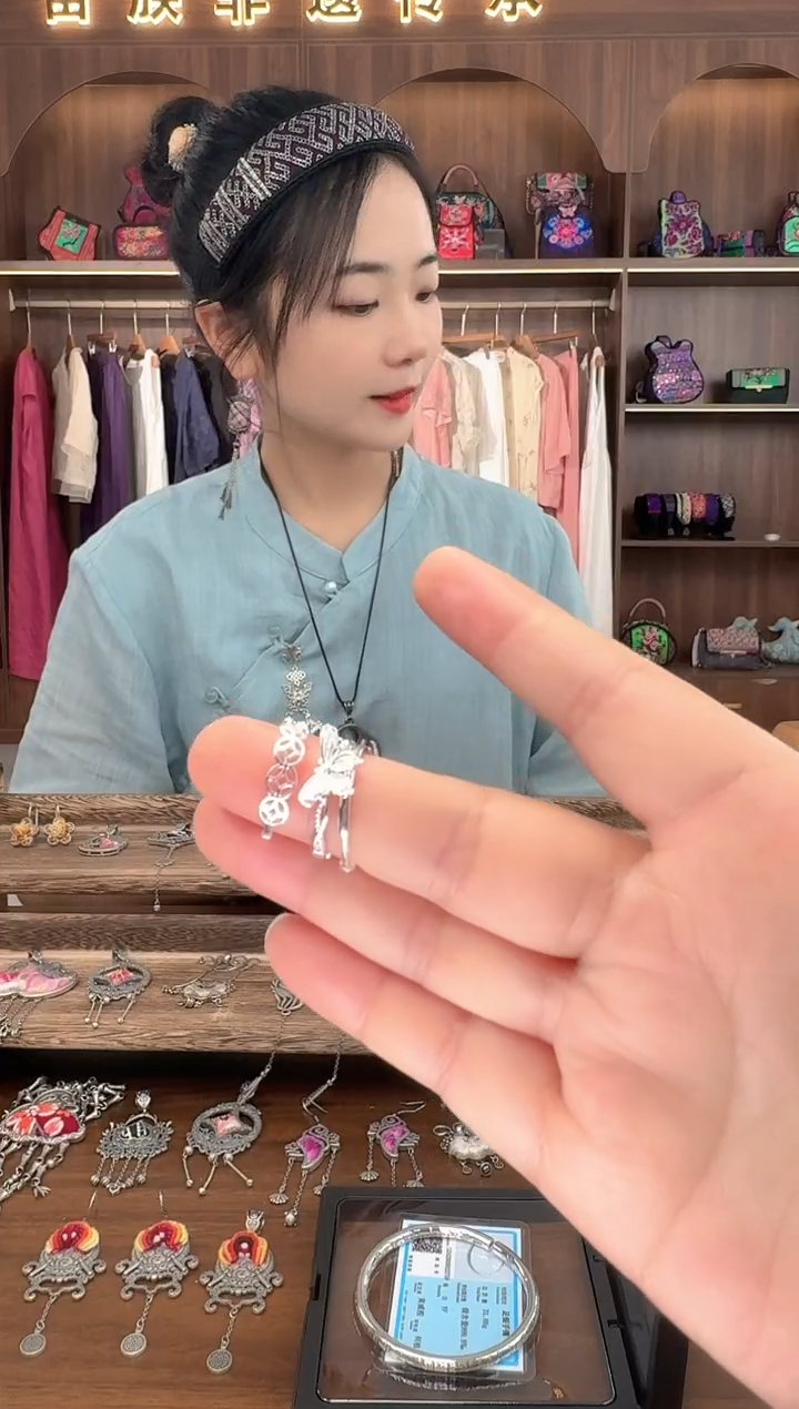 织绣扶光苗绣传承5