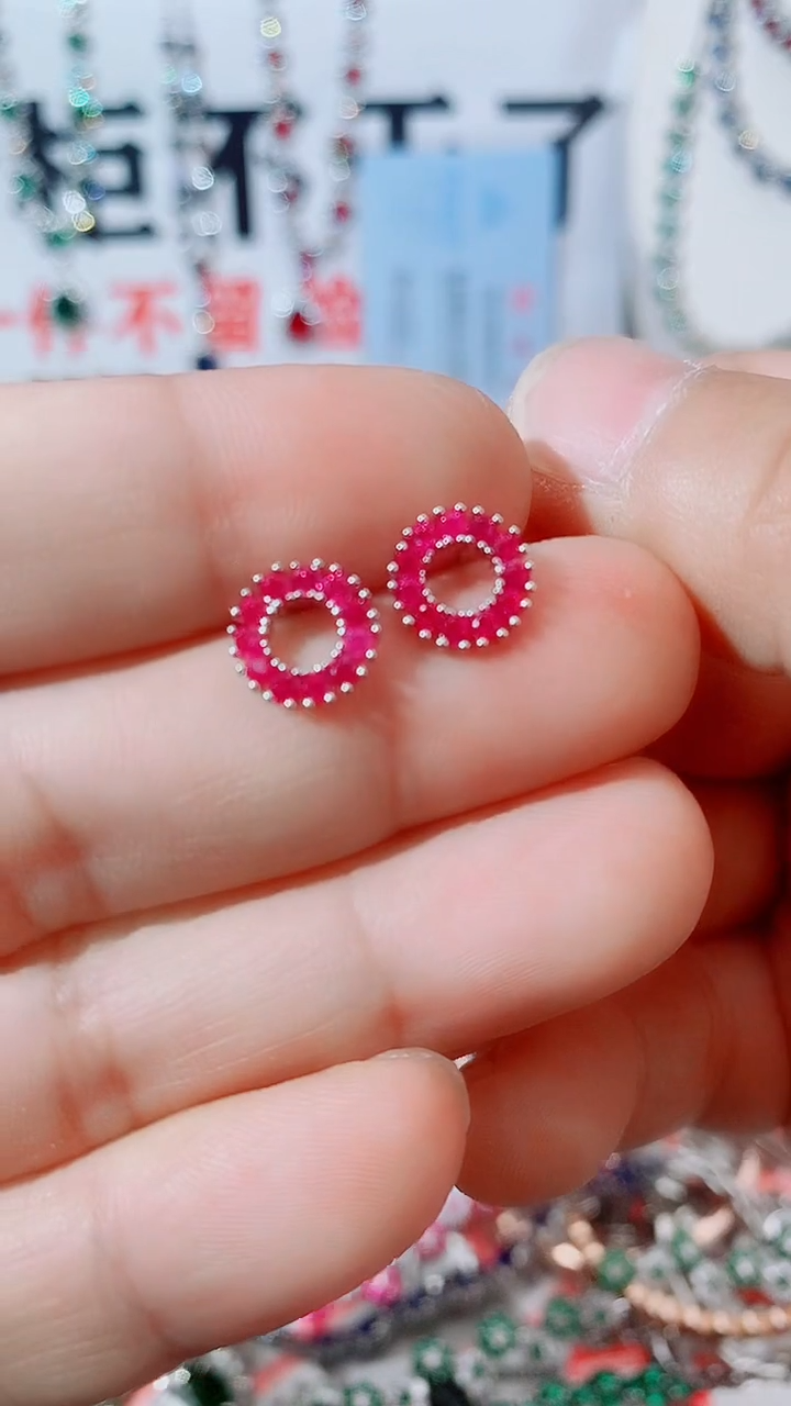 未镶嵌耳饰红宝石  耳扣