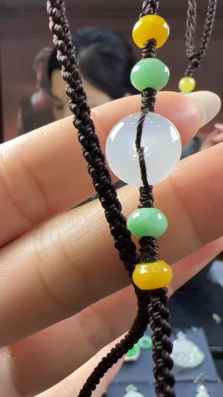 未镶嵌挂件翡翠美背