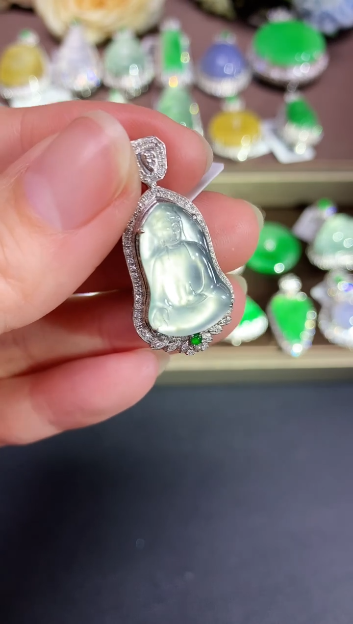 吊坠(不含链)18K金镶嵌翡翠109|7800