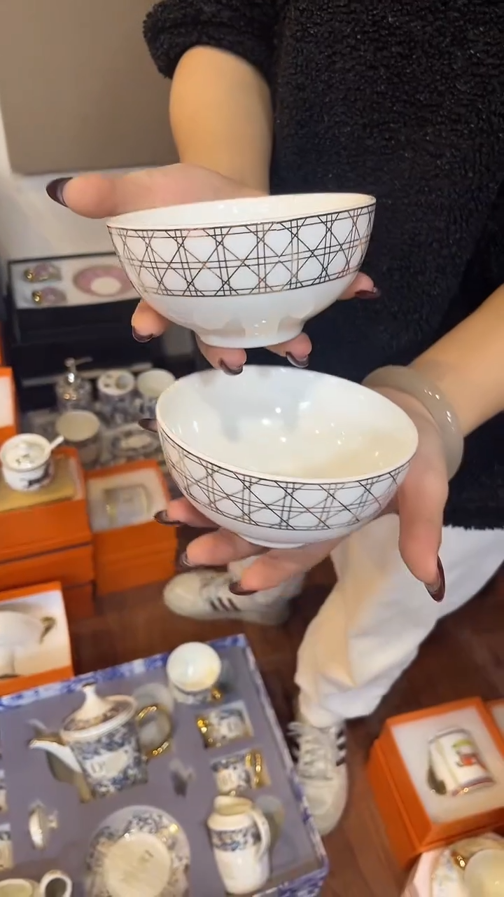 杯鸿辉家品牌瓷器，京东包邮！