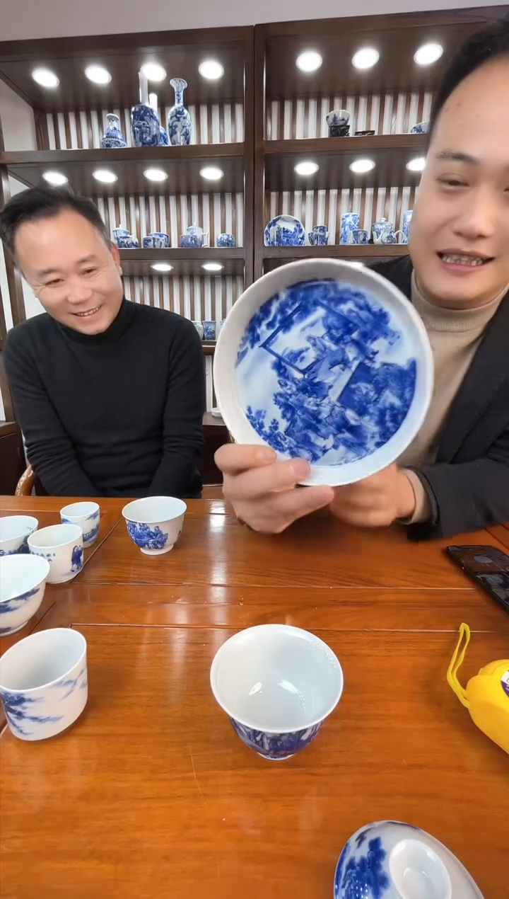 【闪购商品】014函夏非遗朱剑辉青花十八学士壶承