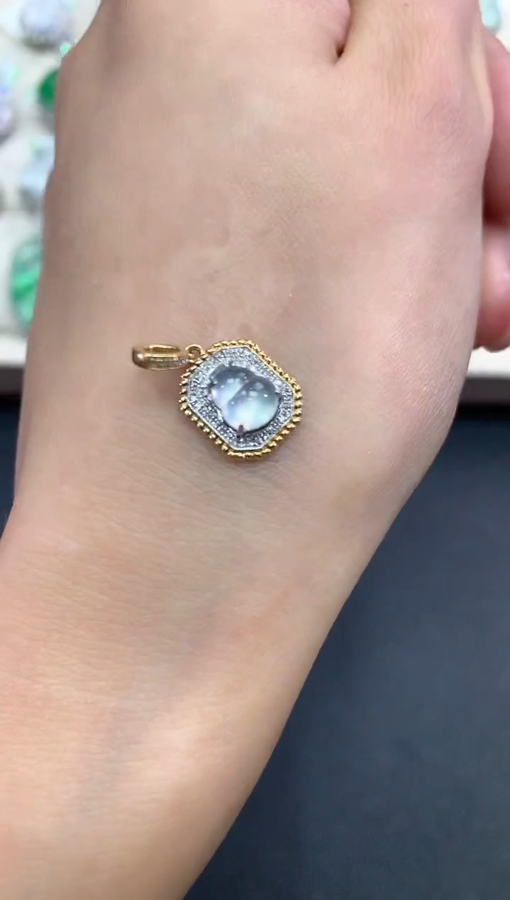 【闪购商品】翡翠吊坠(不含链)18K金镶嵌q4多样性一件发货