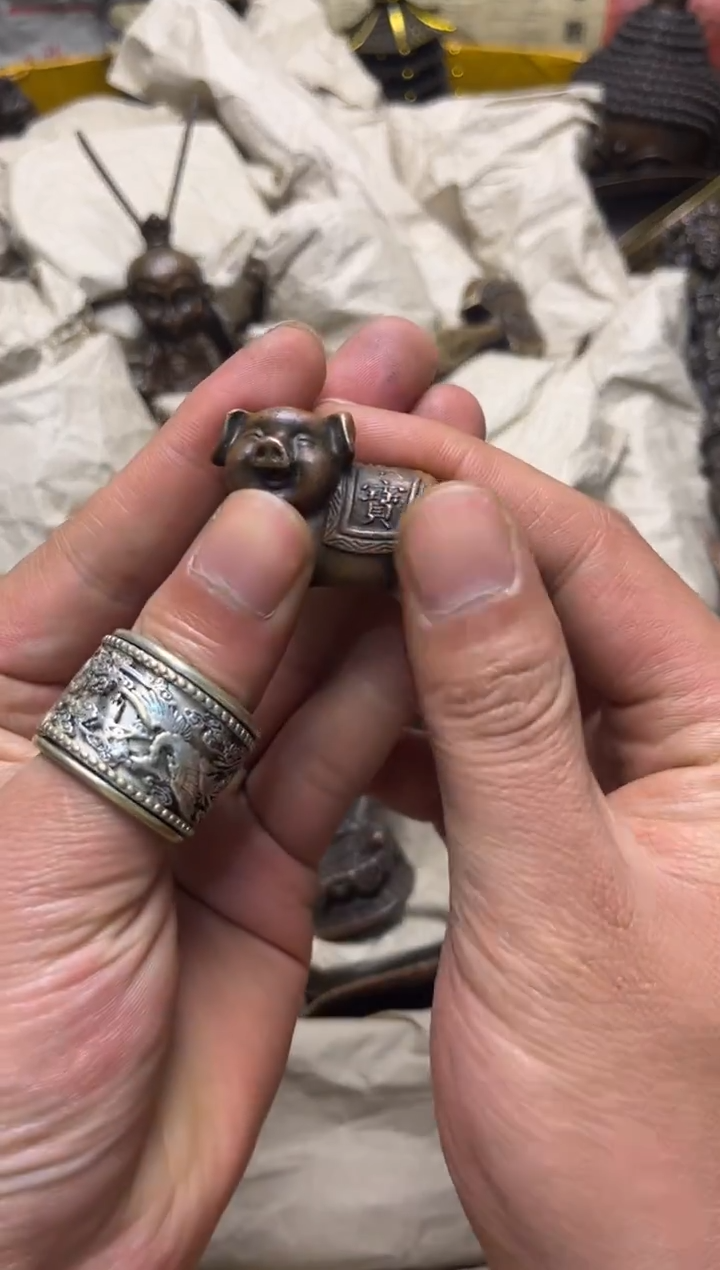 精美铜器，点击下单