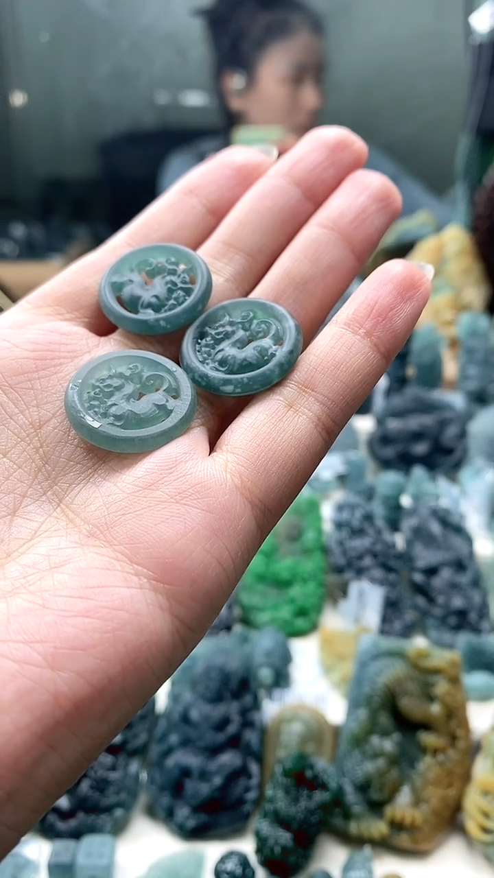 定制和田玉翡翠毛货不退不换11.30