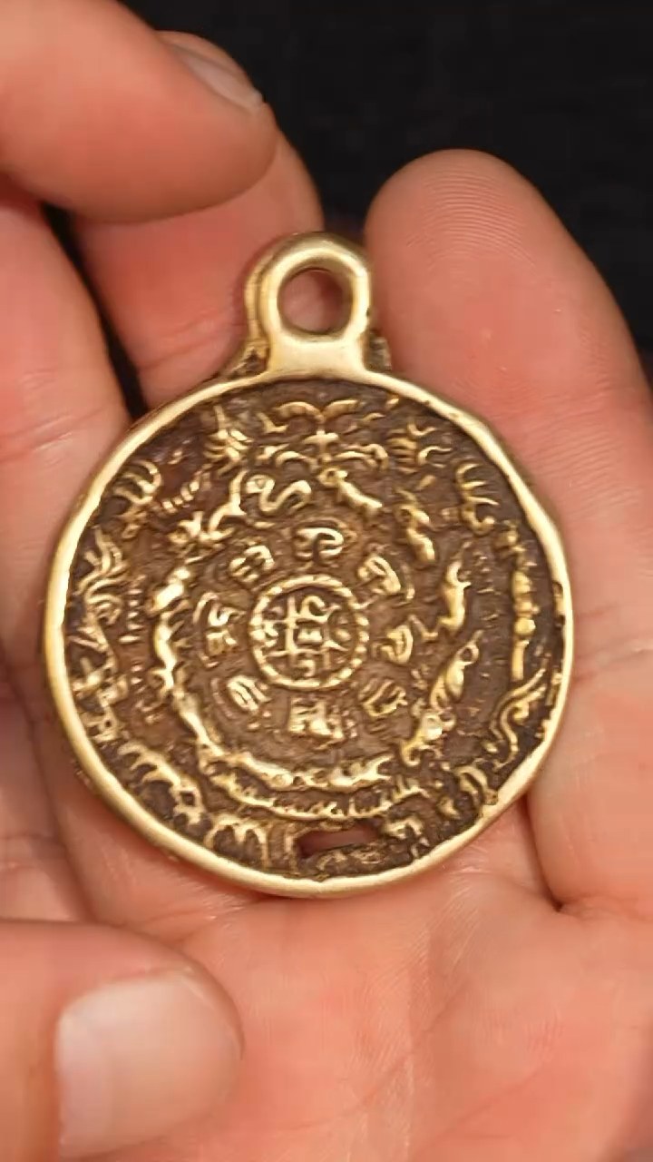 冲赛康胡子哥，九宫八卦牌240