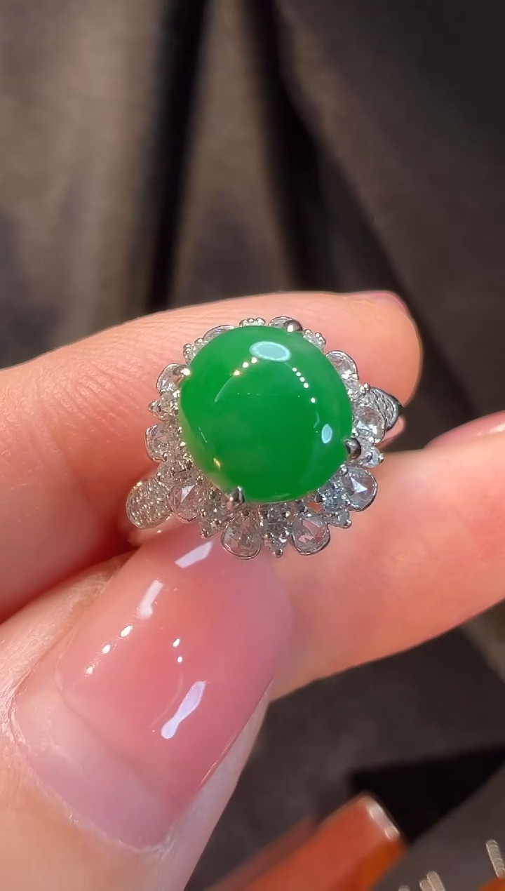 18K金镶嵌戒指翡翠L6