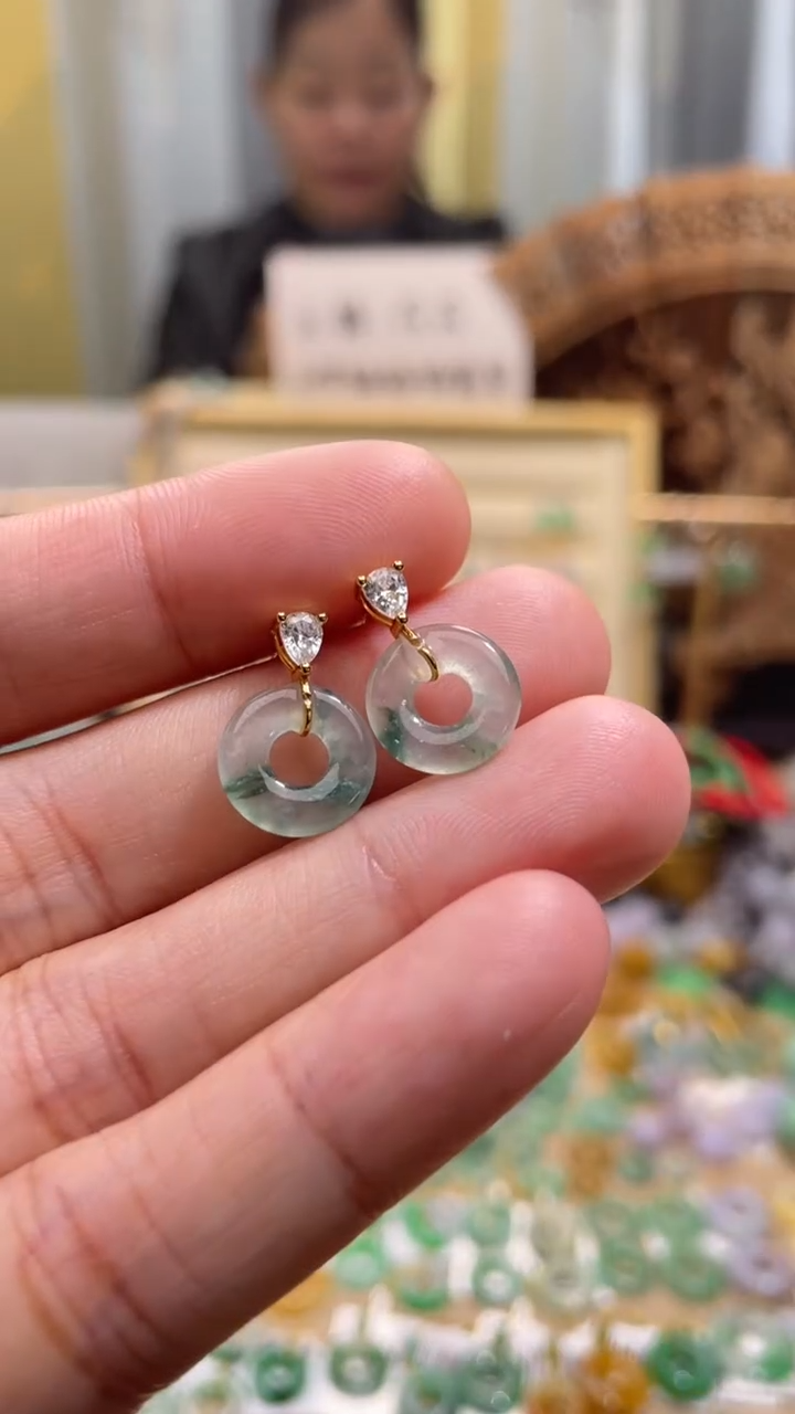 颈饰未镶嵌翡翠甜甜圈耳钉一对