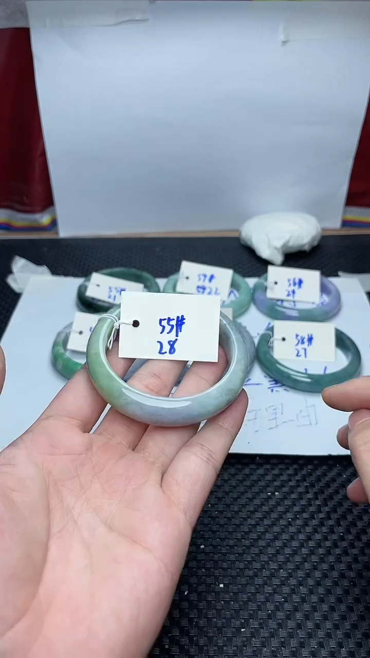 未镶嵌手镯翡翠28