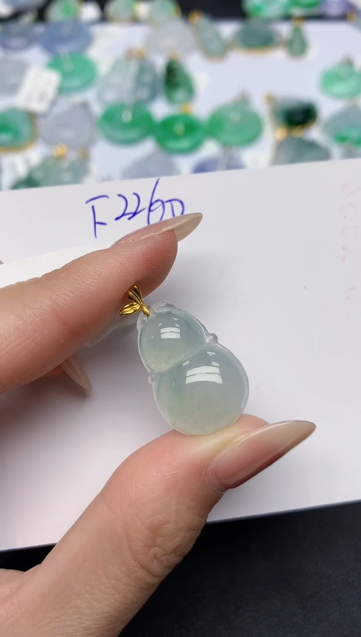 颈饰18K金镶嵌翡翠天然缅甸A货翡翠百元以上9元证书费自理