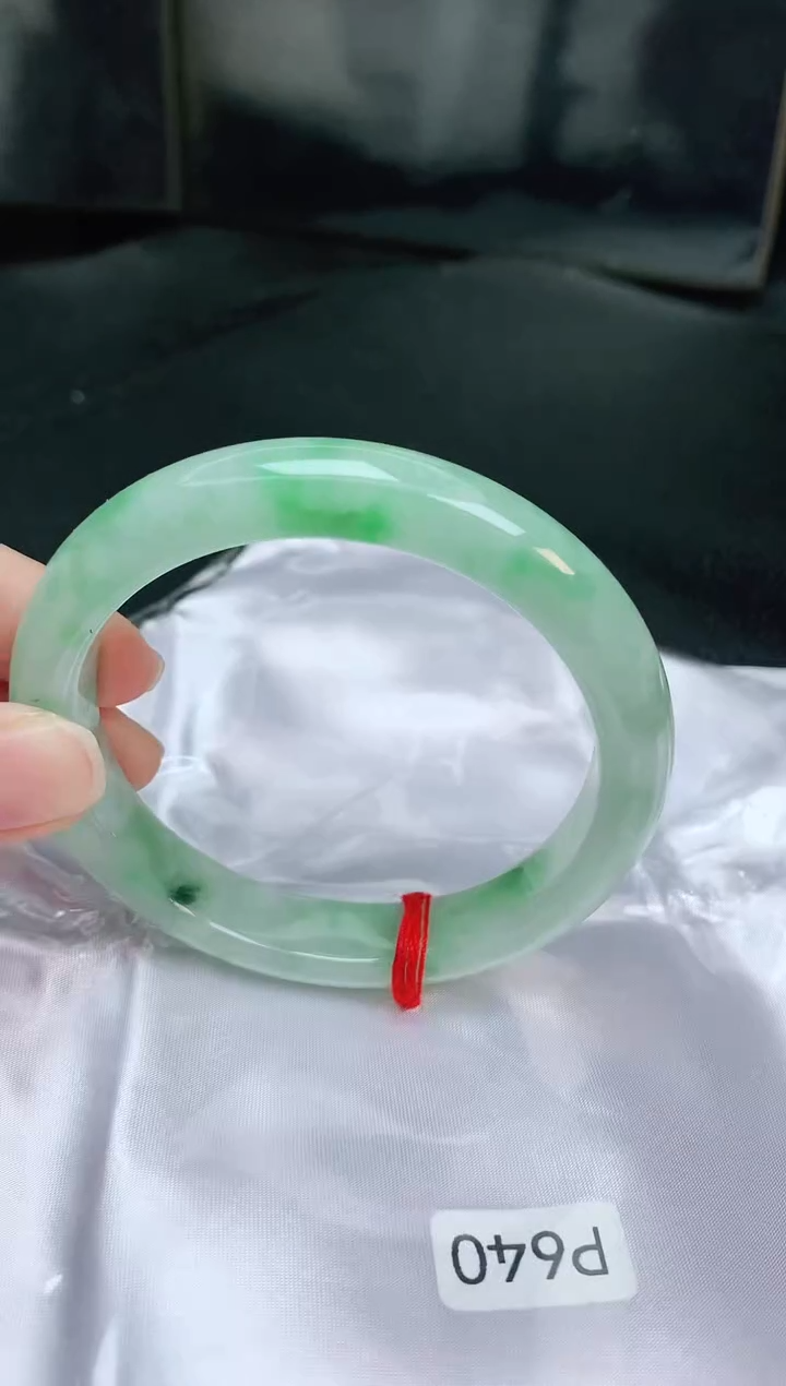 【闪购商品】翡翠手镯未镶嵌缅甸天然A货翡翠手镯