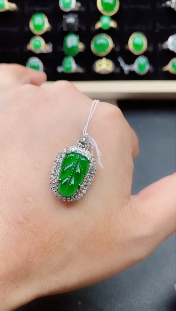 【闪购商品】翡翠颈饰银S925镶嵌1212