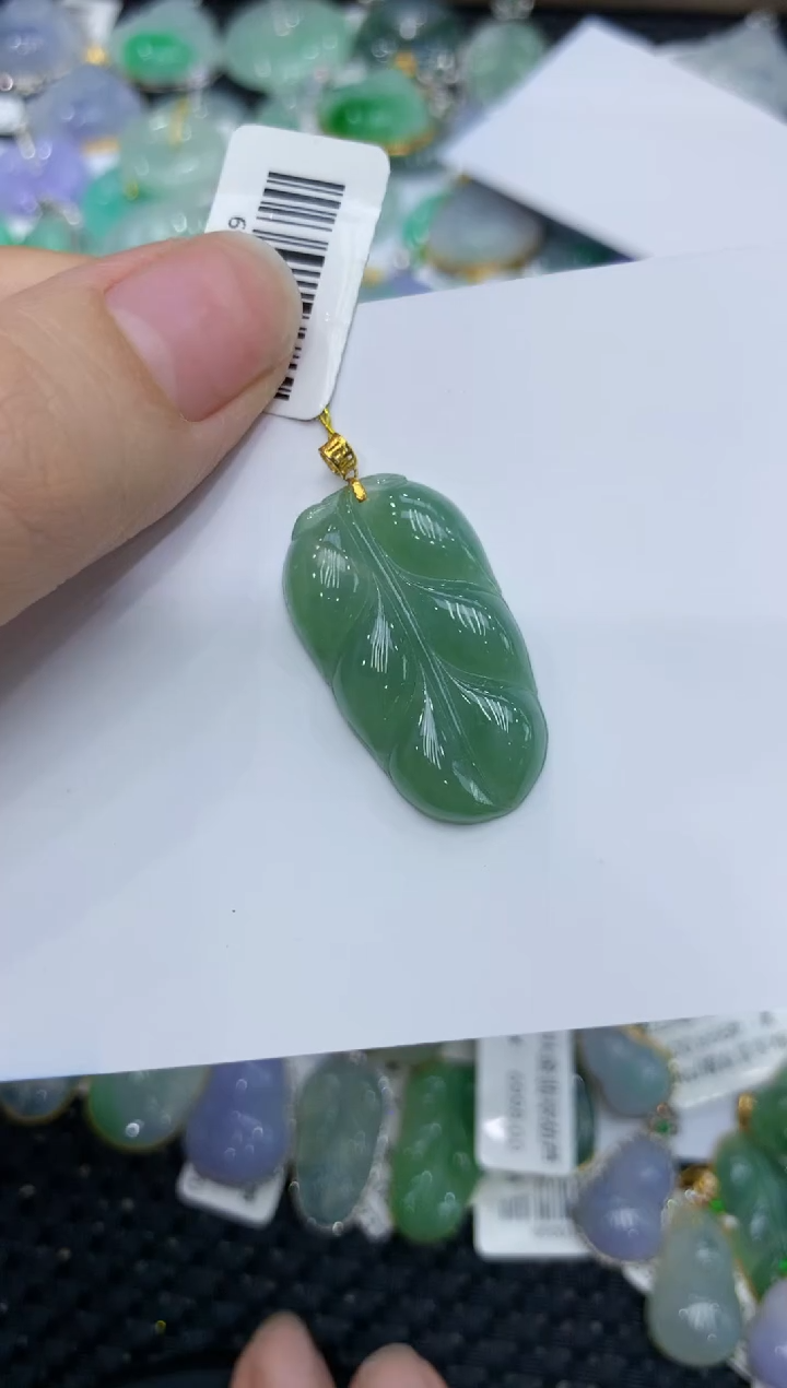 【闪购商品】翡翠颈饰18K金镶嵌111111111111