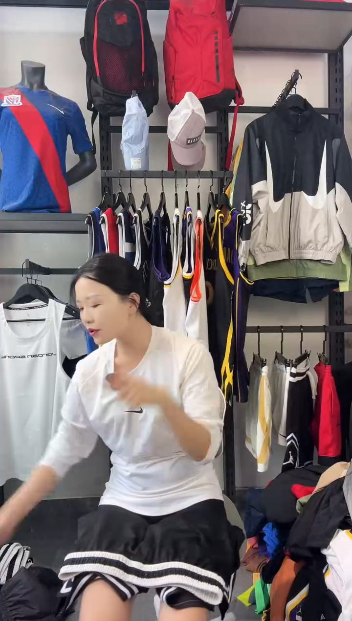 470·编码 瑕疵款以直播间过款为准 尺码·L