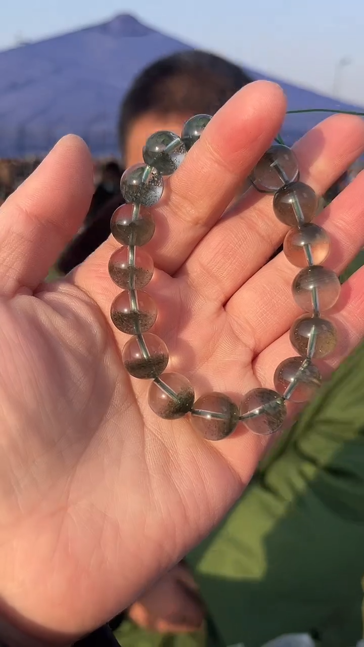 【闪购商品】绿水晶手链未镶嵌天然绿幽灵手串多样性发一12mm
