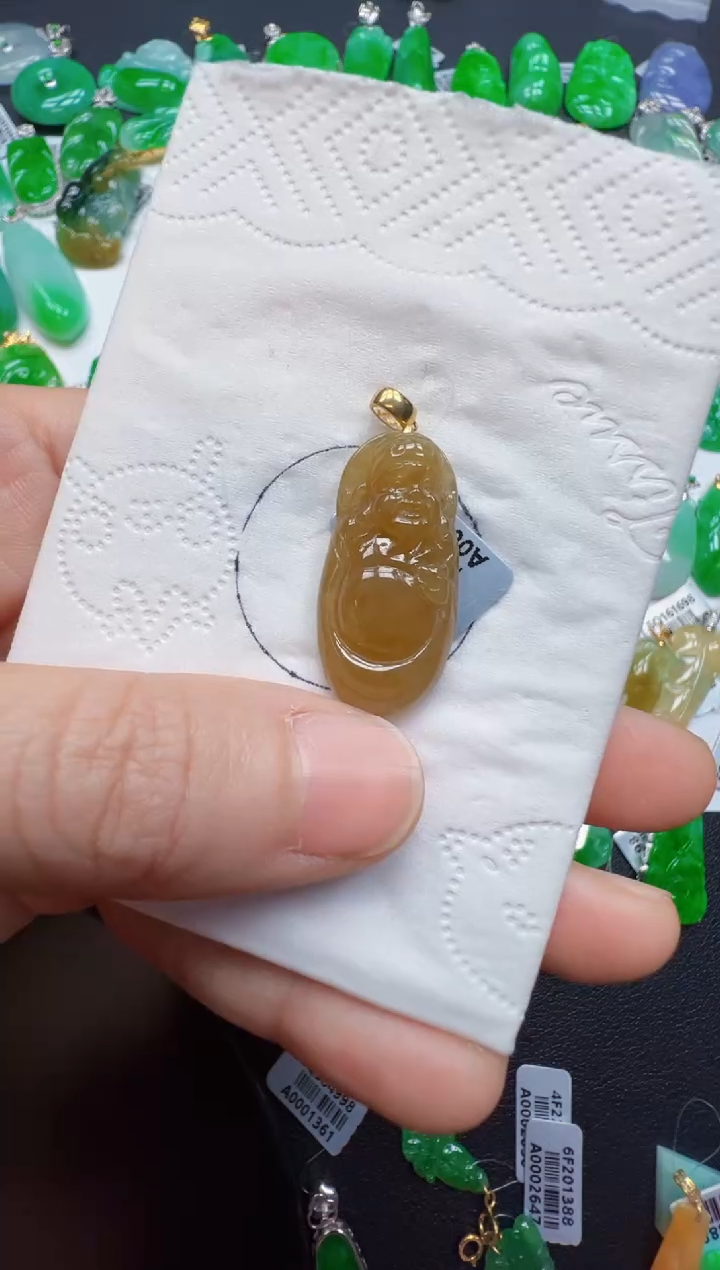 【闪购商品】翡翠吊坠(不含链)18K金镶嵌900