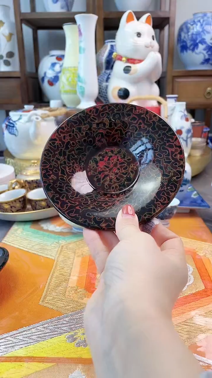 【闪购商品】盘日产菠萝漆实木杯托