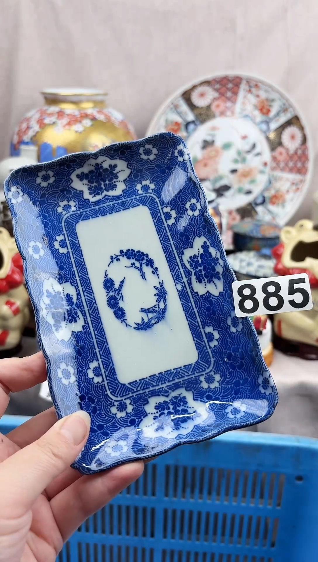 摆件好看的瓷器，默认微瑕，介意慎拍