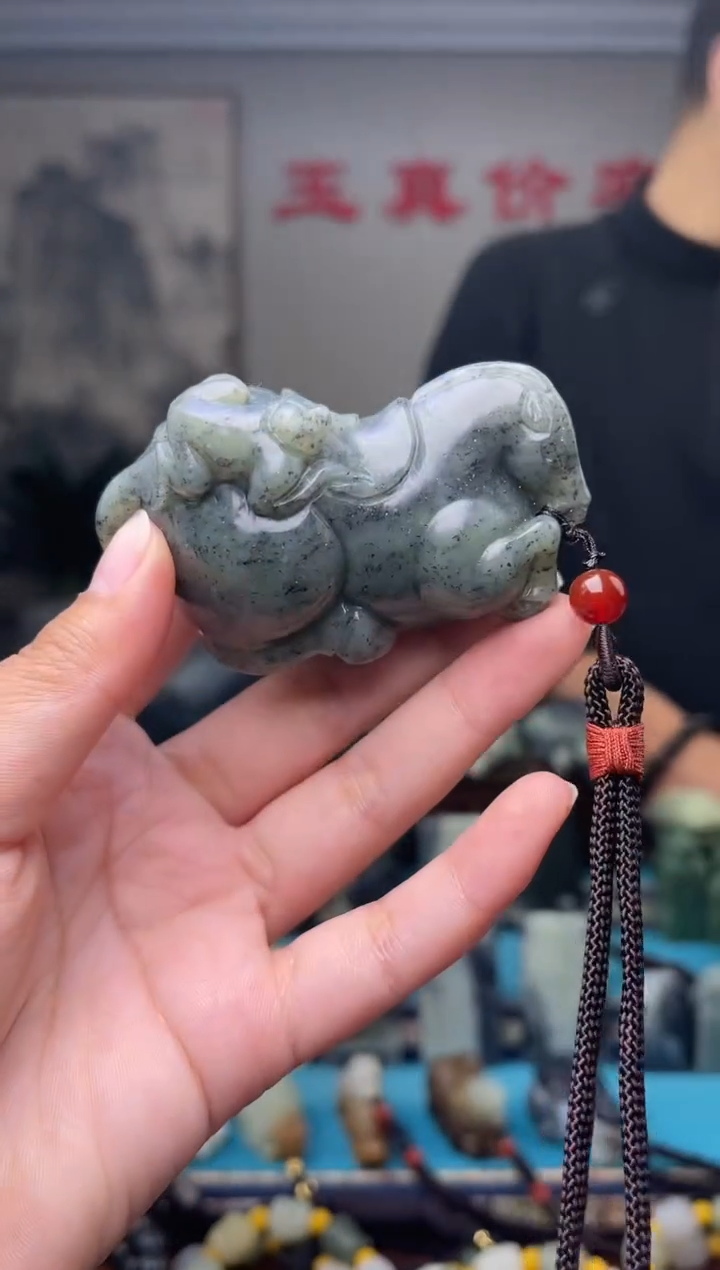 未镶嵌和田玉挂件1