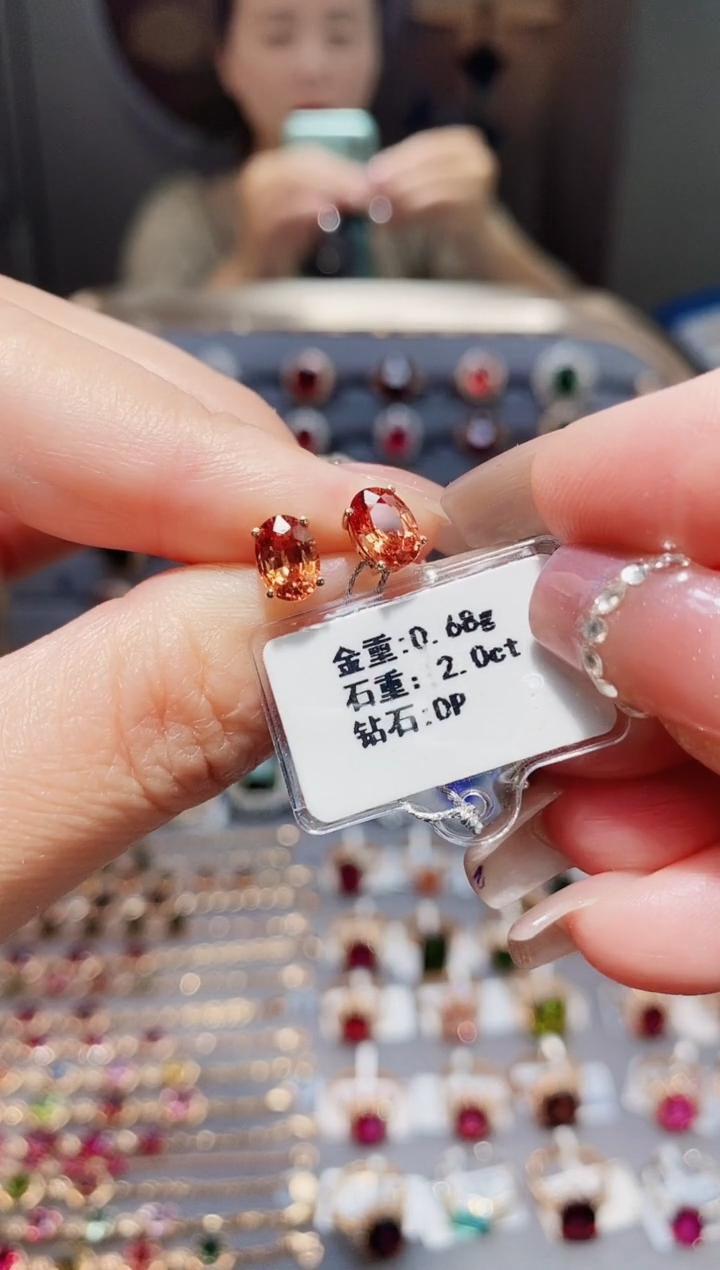 耳饰蓝宝石18K金镶嵌2.0..