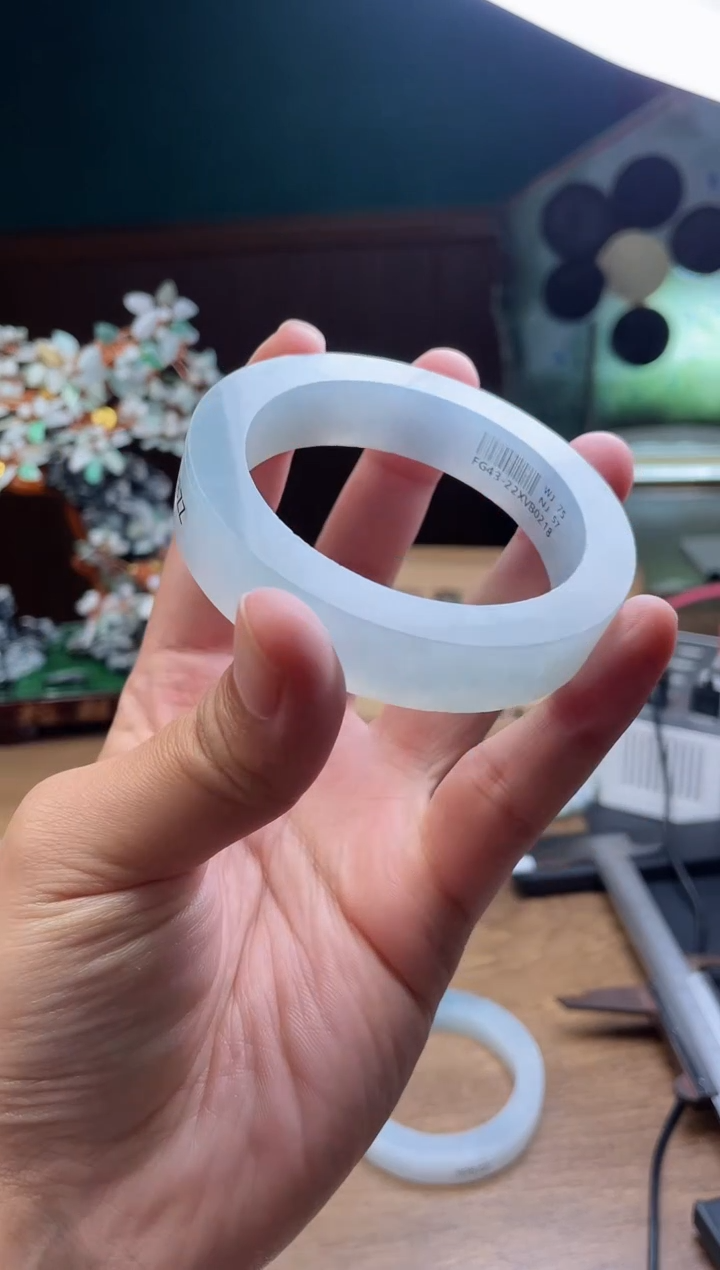 【闪购商品】定制翡翠手镯未镶嵌定制