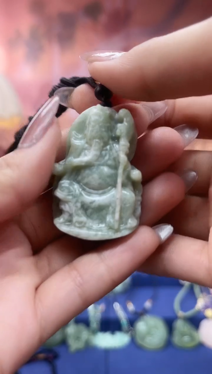 未镶嵌岫玉吊坠·