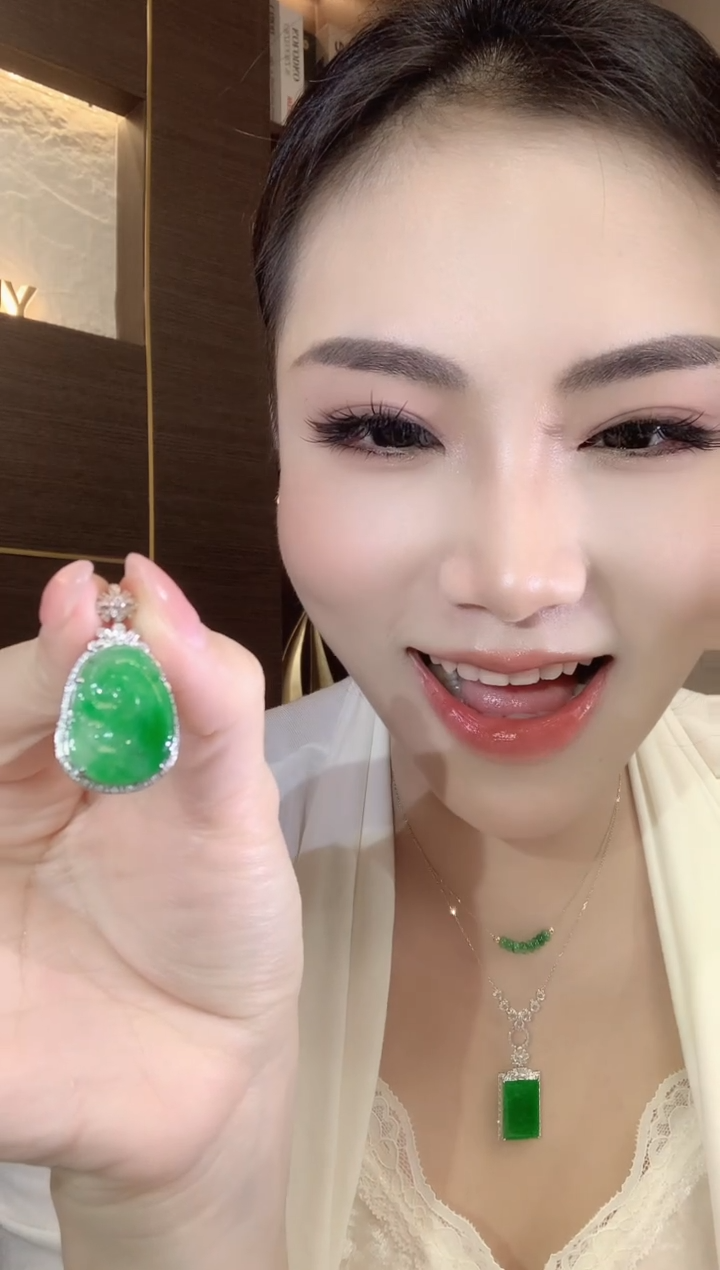 吊坠(不含链)18K金镶嵌翡翠A32