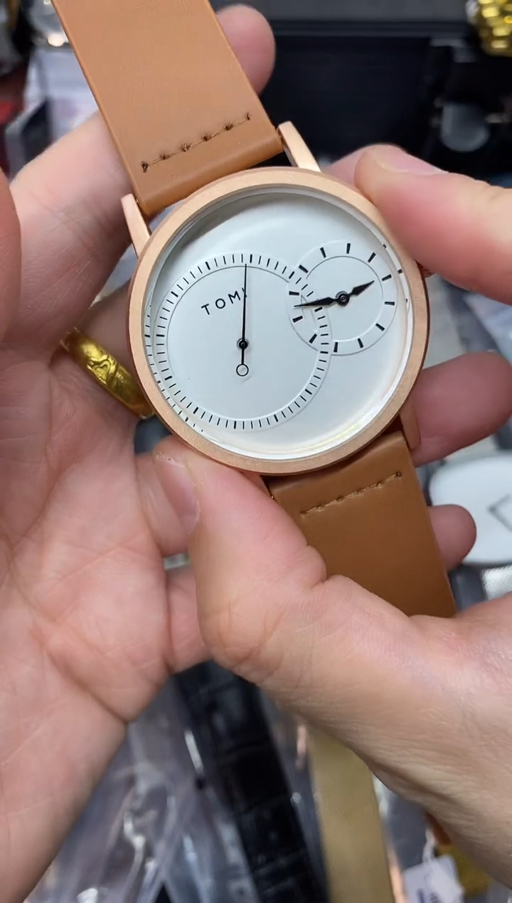 孤品两针半库存手表