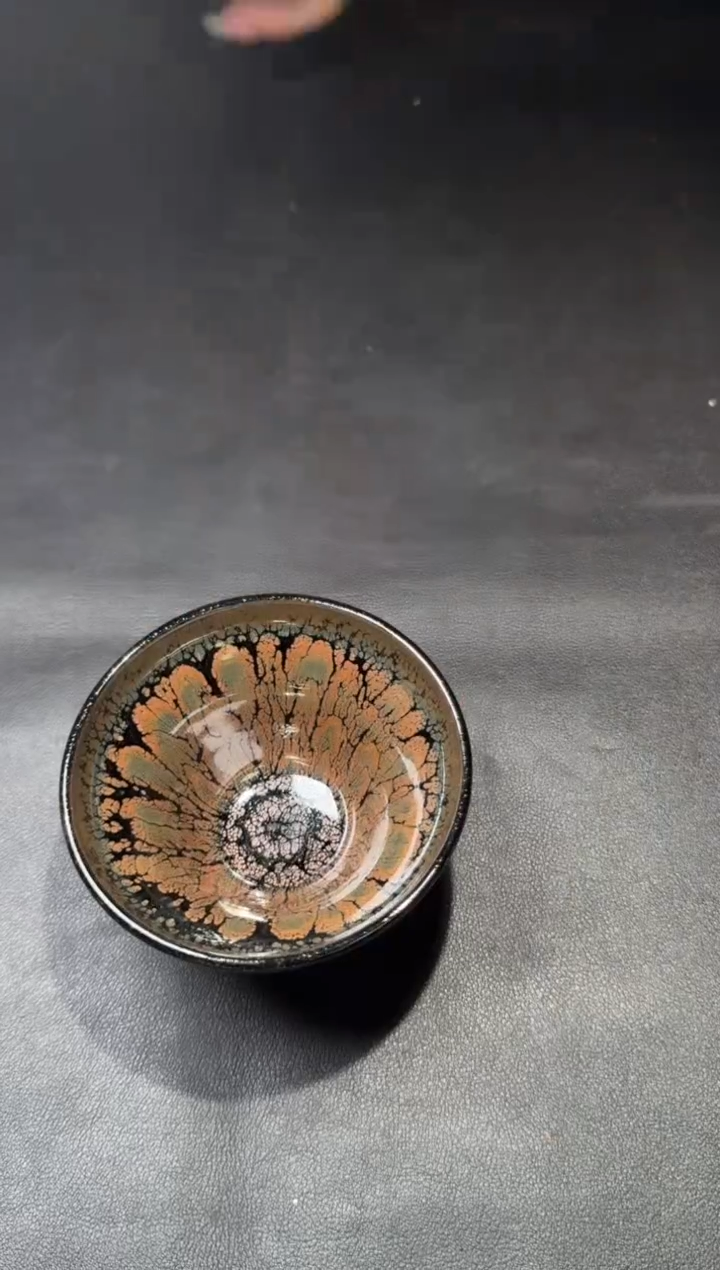 茶盏肖艳水墨牡丹159