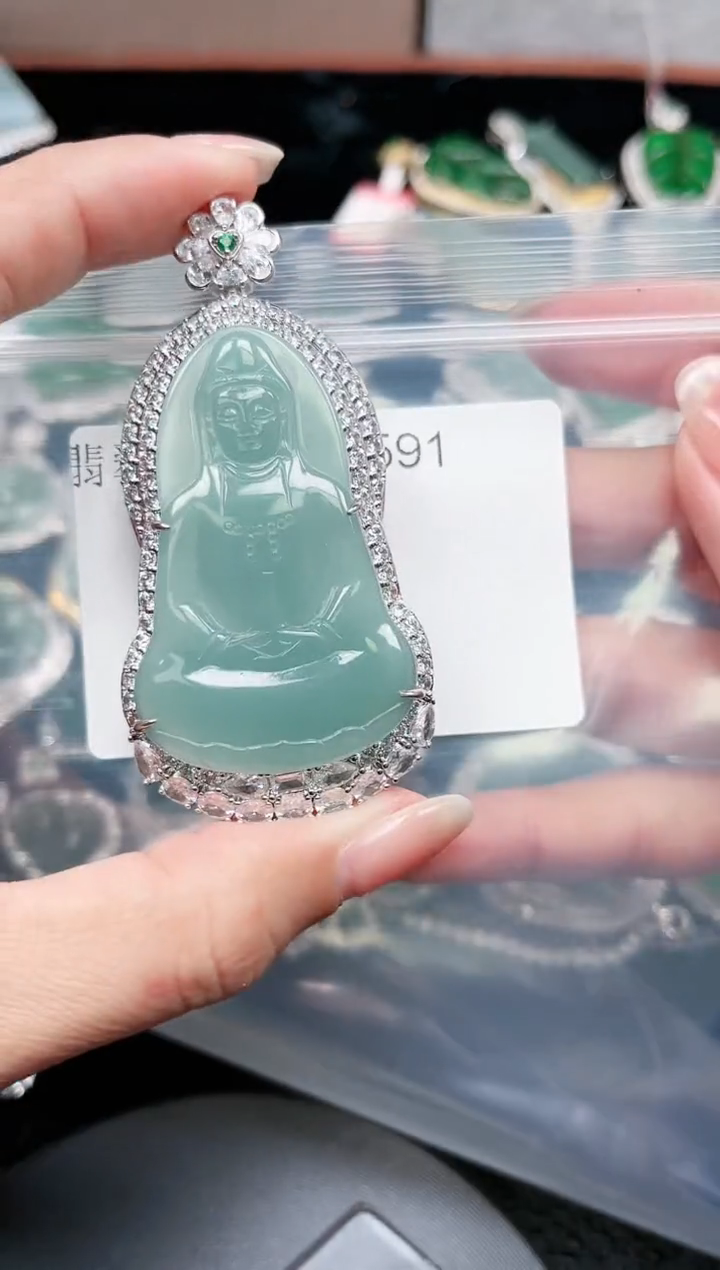 【闪购商品】翡翠颈饰未镶嵌591赠皮绳