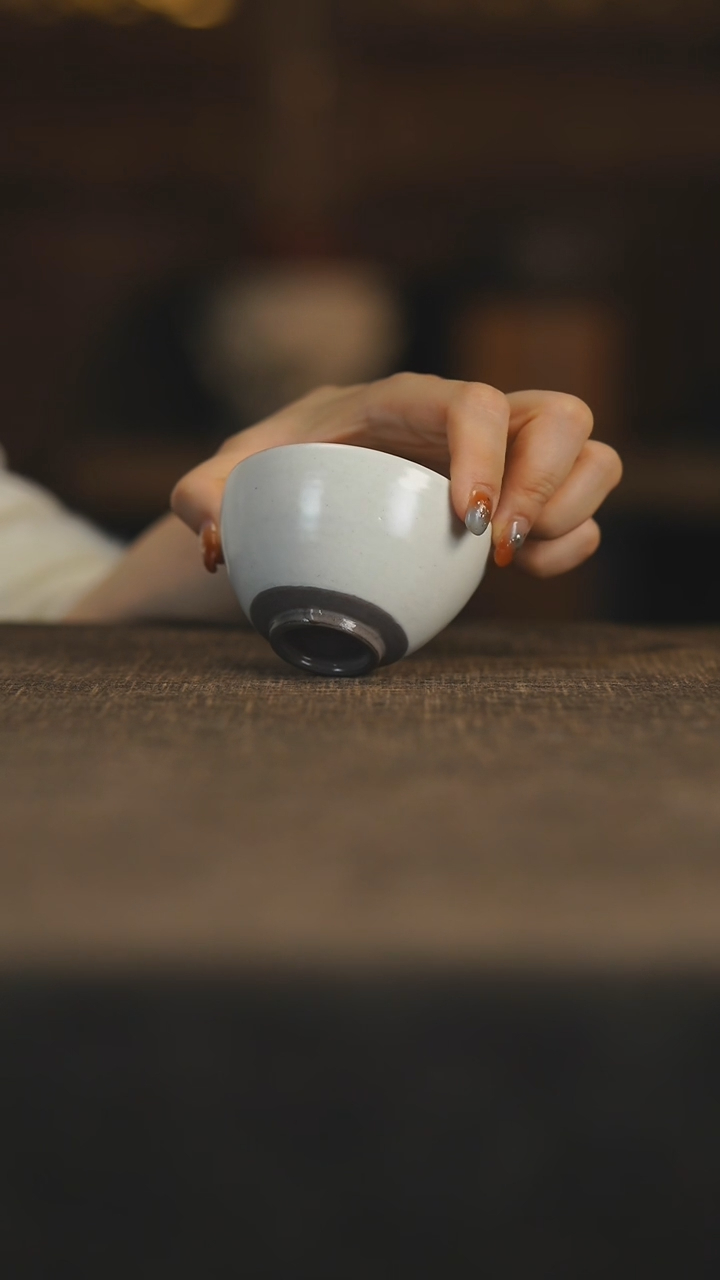 【闪购商品】摆件仟户烧陶瓷杯子产品