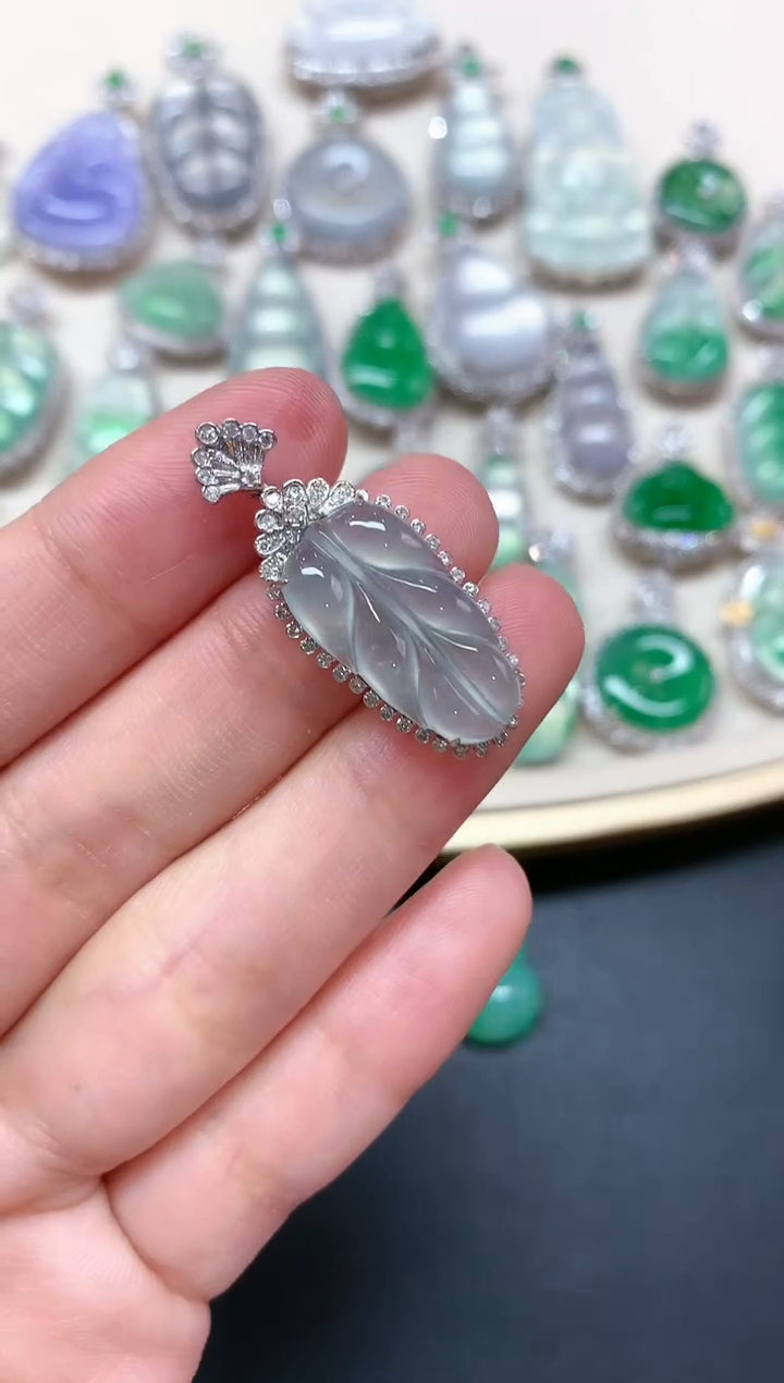 【闪购商品】翡翠吊坠(不含链)18K金镶嵌A232|3800