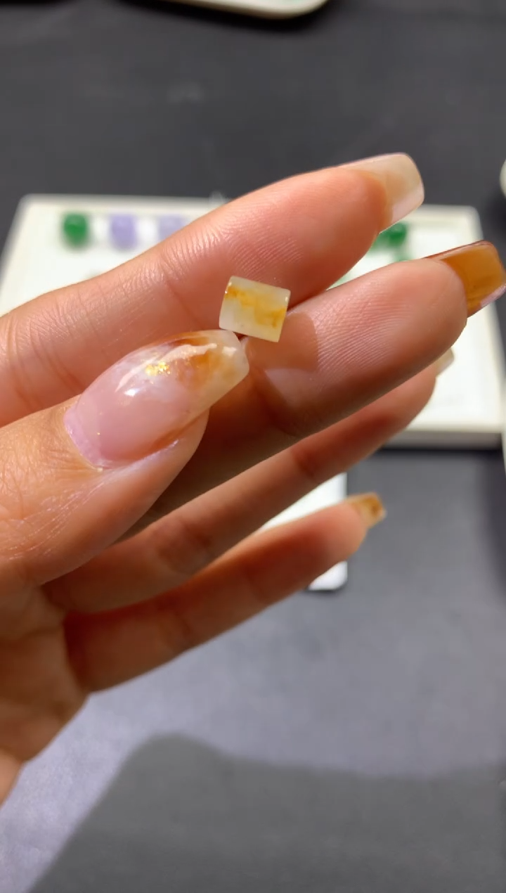 【闪购商品】定制翡翠未镶嵌珠7