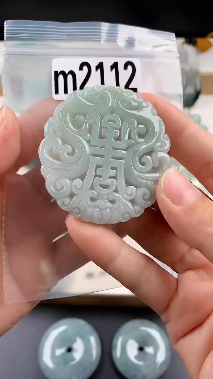 颈饰未镶嵌翡翠天然翡翠吊坠挂件