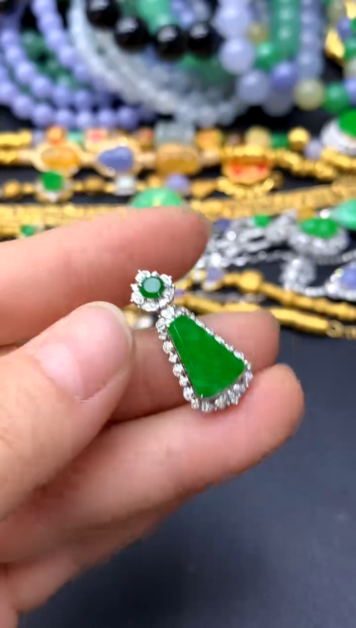 颈饰18K金镶嵌翡翠465-中国好珍宝