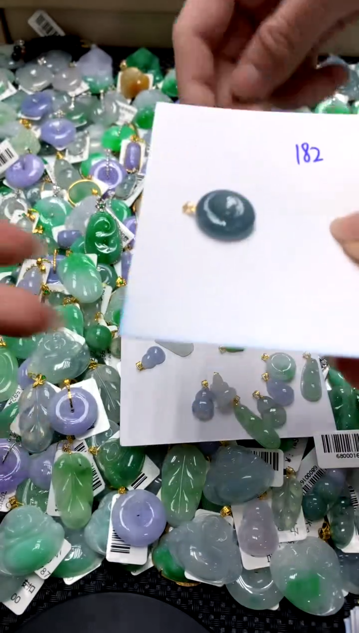 【闪购商品】翡翠颈饰18K金镶嵌111111111