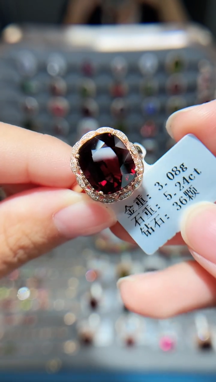 18K金镶嵌戒指碧玺5.24.