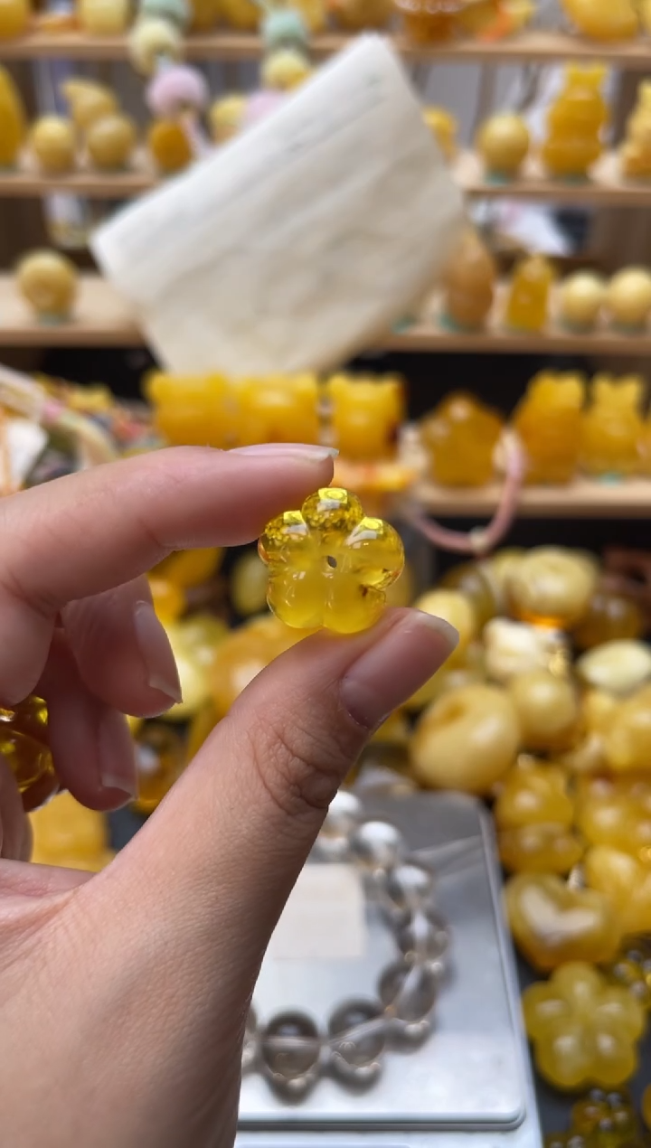 琥珀未镶嵌珠宝奇石052琥珀蜜蜡微瑕