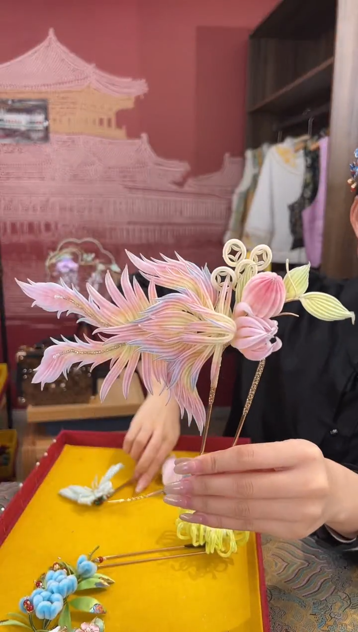 【闪购商品】刺绣非遗绒花（发饰）