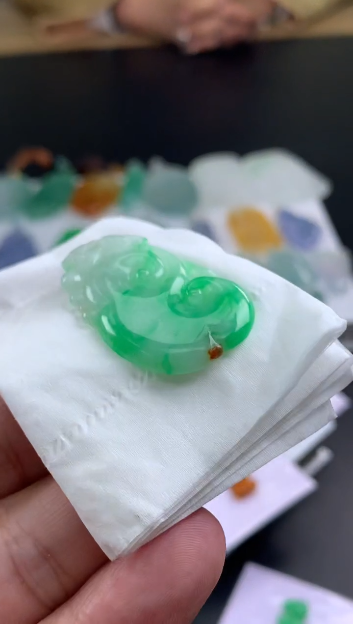 【闪购商品】定制翡翠未镶嵌翡翠