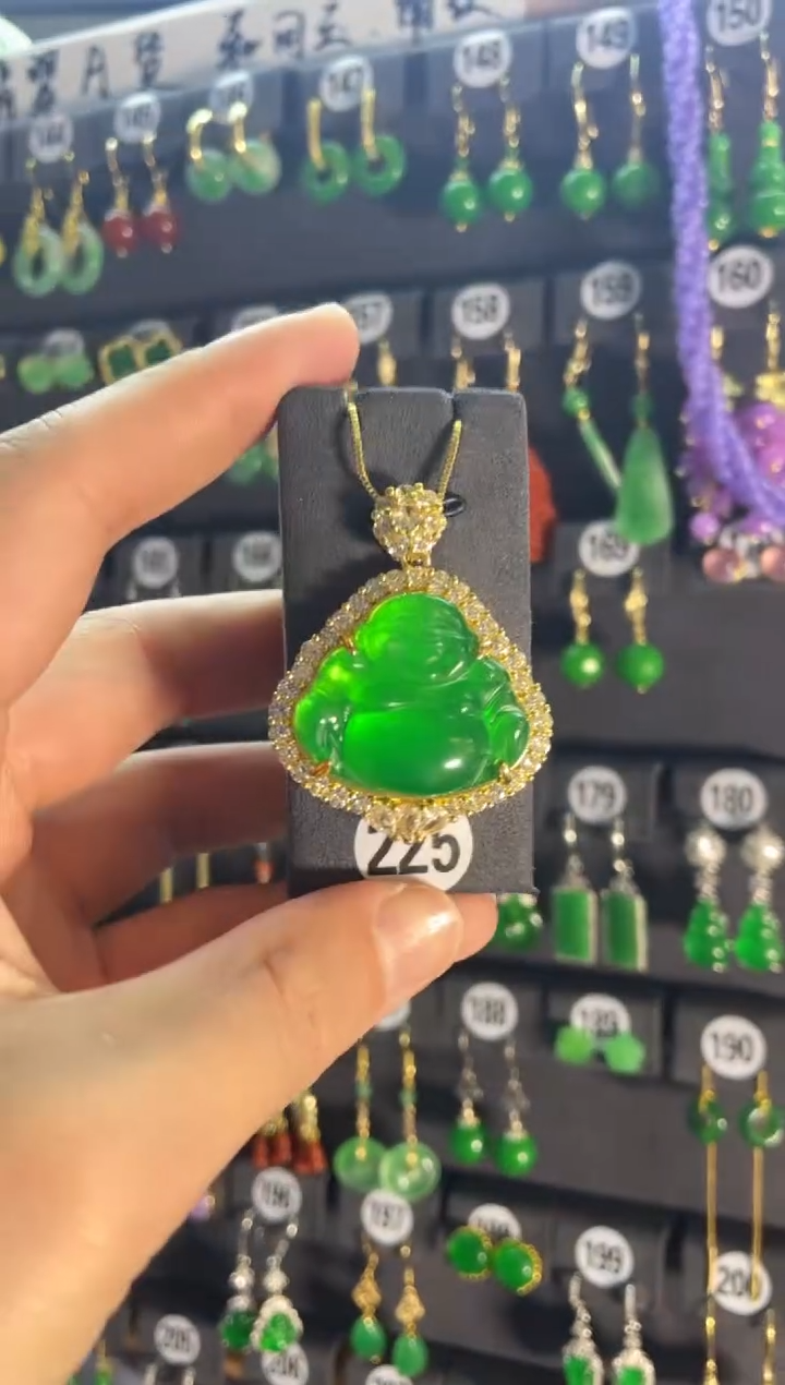 【闪购商品】翡翠颈饰银S925镶嵌225....